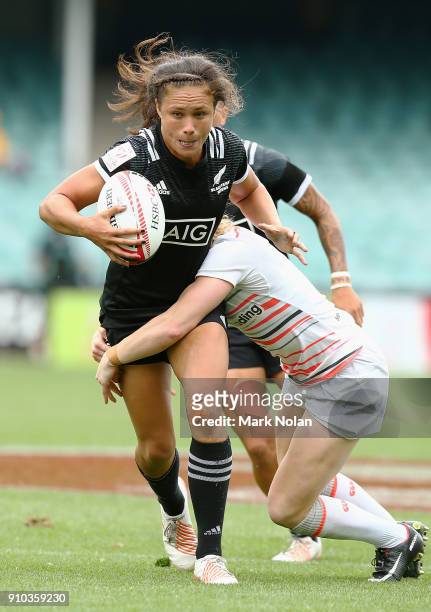 Ruby Tui of New Zeland in action in the womens pool match between New Zealand and England during day one of the 2018 Sydney Sevens at Allianz Stadium...