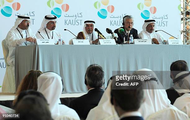 Saudi Oil Minister Ali al-Naimi speaks as the president of King Abdullah University for Science and Technology , Choon Fong Shih , and other...