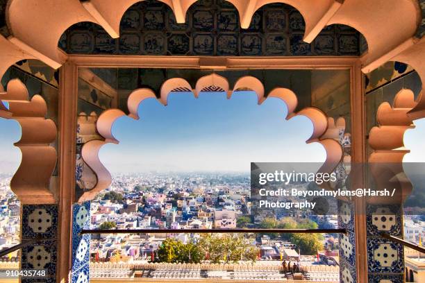 windows to the horizon - udaipur stock pictures, royalty-free photos & images