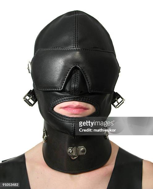 sexy dominanz maske aus schwarzem leder - kinky stock-fotos und bilder
