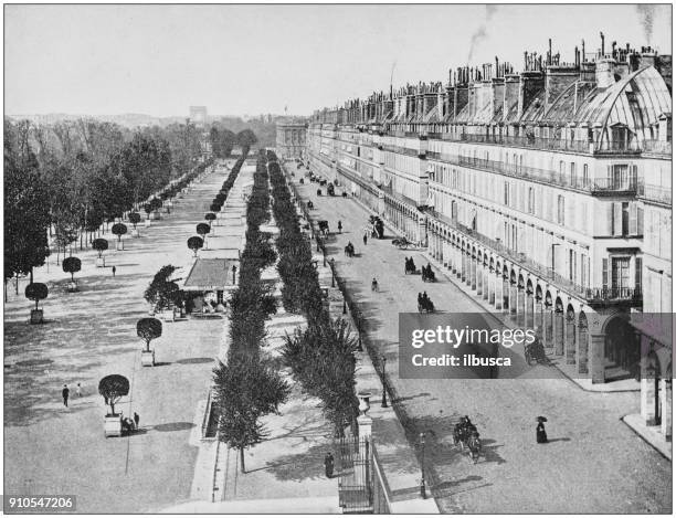 ilustraciones, imágenes clip art, dibujos animados e iconos de stock de fotografía antigua de sitios famosos del mundo: rue de rivoli y el jardín de las tullerías, parís, francia - rue de rivoli