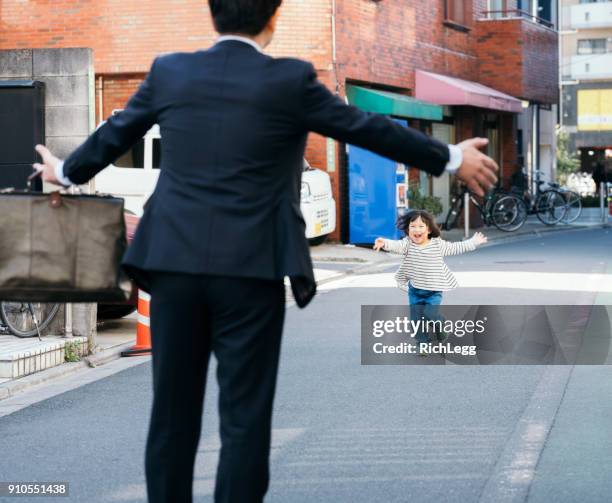 日本の家庭生活 - arrivals ストックフォトと画像