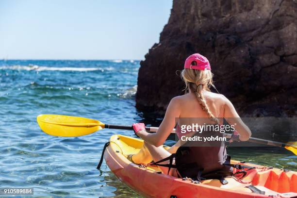 aquatic sport & kayaking & sea - sea kayaking imagens e fotografias de stock