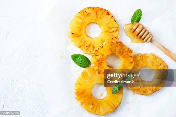 grilled pineapple - grill directly above stock pictures, royalty-free photos & images