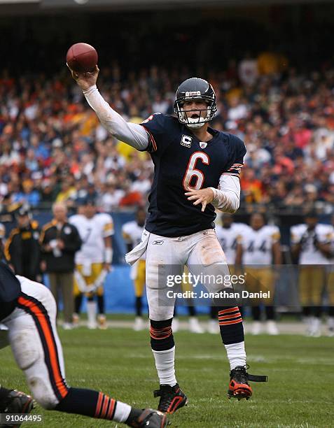 Jay Cutler of the Chicago Bears passes the ball for a touchdown against the Pittsburgh Steelers at Soldier Field on September 20, 2009 in Chicago,...