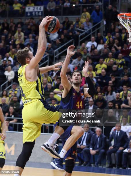 Nicolo Melli, #4 of Fenerbahce Dogus in action with Ante Tomic, #44 of FC Barcelona Lassa during the 2017/2018 Turkish Airlines EuroLeague Regular...