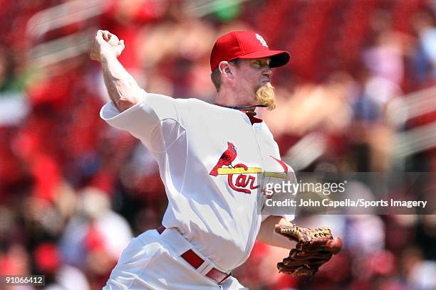 Pitcher Ryan Franklin of the St. Louis Cardinals pitches during a MLB game against the Minnesota Twins at Busch Stadium on July 27, 2009 in St....
