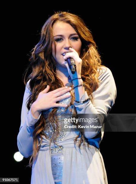 Singer Miley Cyrus performs during her "Wonder World" tour at Staples Center on September 22, 2009 in Los Angeles, California.