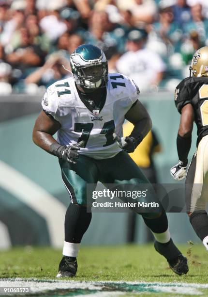 Offensive tackle Jason Peters of the Philadelphia Eagles pass blocks during a game against the New Orleans Saints on September 20, 2009 at Lincoln...