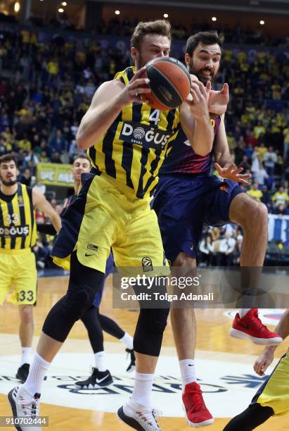 Nicolo Melli, #4 of Fenerbahce Dogus in action with Ante Tomic, #44 of FC Barcelona Lassa during the 2017/2018 Turkish Airlines EuroLeague Regular...