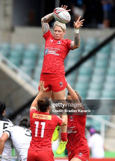 Jennifer Kish of Canada competes at the lineout in the semi final match against New Zealand during day two of the 2018 Sydney Sevens at Allianz...