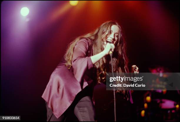 Alanis Morrisette performing at Wilkens Auditorium, St Pauls, Minnesota, USA on March 1 1996.