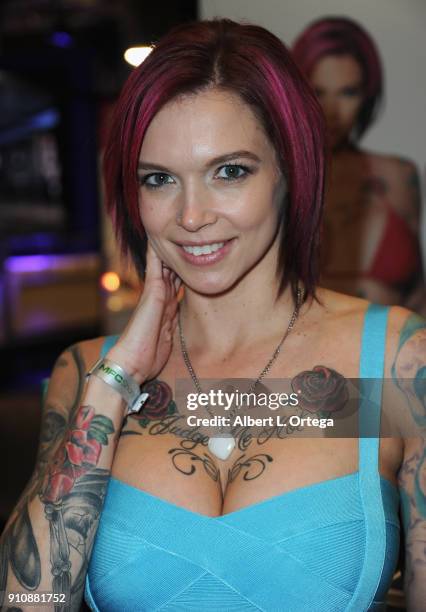 Anna Bell Peaks attends the 2018 AVN Adult Entertainment Expo at the Hard Rock Hotel & Casino on January 26, 2018 in Las Vegas, Nevada.