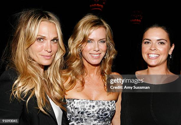 Actress Molly Sims, author Kathy Freston and Katie Lee Joel attend the 4th Important Dinner for Women hosted by HM Queen Rania Al Abdullah, Wendi...