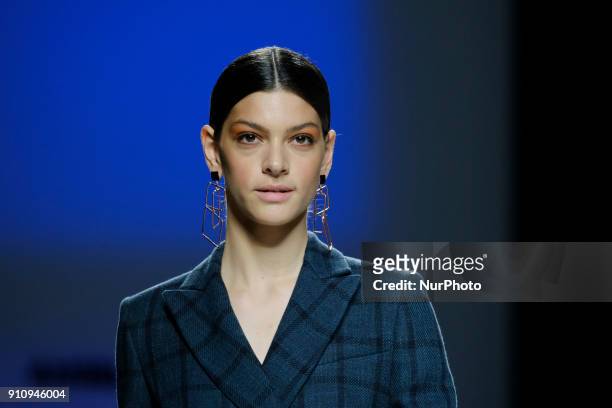 Model walks the runway at the Angel Schlesser show during the Mercedes-Benz Fashion Week Madrid Autumn/Winter 2018-19 at Ifema on January 27, 2018 in...