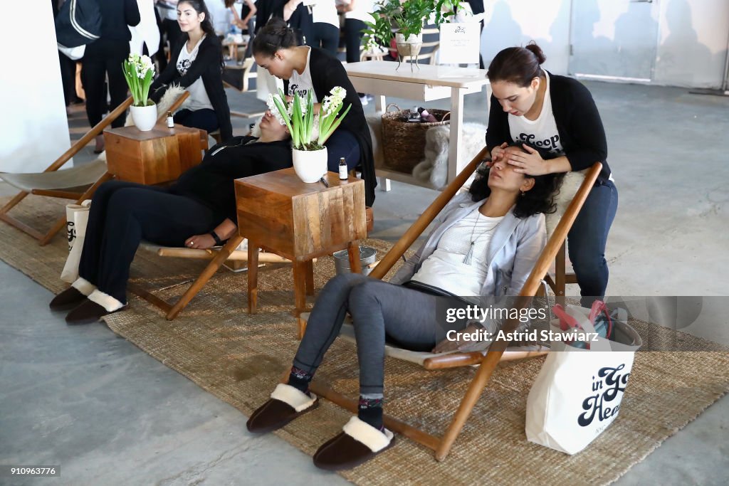 Goop Summit R Guests getting facial treatments at the in goop Health Summit on ...