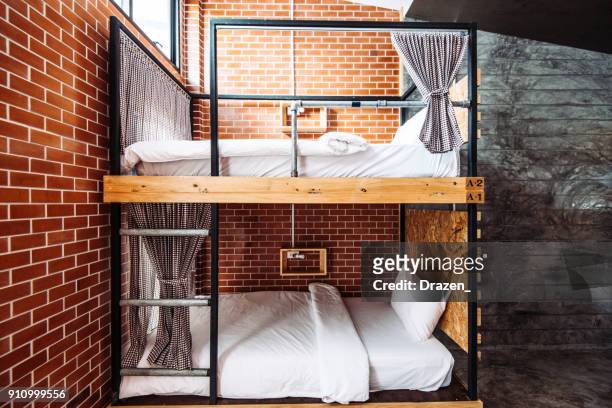 dormitory room in the modern hostel - pousada de juventude imagens e fotografias de stock