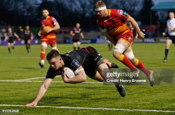 Matt Gallagher of Saracens scores a try during the Anglo-Welsh Cup match between Saracens and Dragons at Allianz Park on January 27, 2018 in Barnet,...