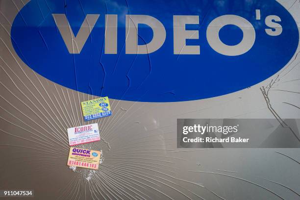 Misuse Apostrophe In/sign 28 Apostrophe Symbol Stock Photos, High-Res Pictures, and Images ...
