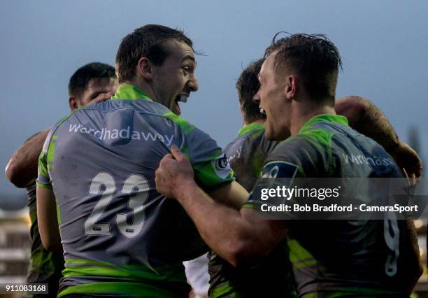 Sam Stuart Rugby Sam Willis Photos and Premium High Res Pictures - Getty Images