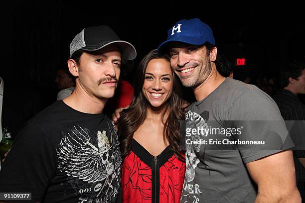 Clifton Collins Jr., Jana Kramer and Johnathon Schaech at Columbia Pictures "Zombieland" Premiere on September 23, 2009 at Grauman's Chinese Theatre...