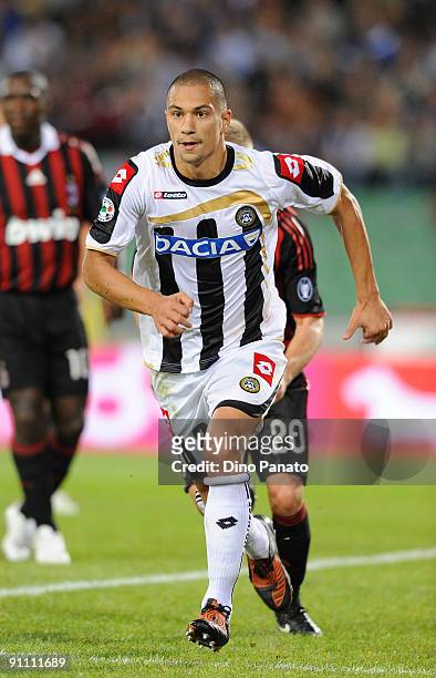 Gokhan Inler of Udinese Calcio in action during the serie A match between Udinese Calcio and AC Milan at Stadio Friuli on September 23, 2009 in...