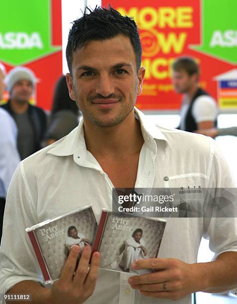 Peter Andre attends a photocall and signing session to promote his new album, on September 23, 2009 in Liverpool, England.