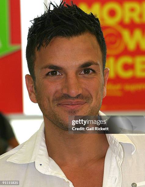 Peter Andre attends a photocall and signing session to promote his new album, on September 23, 2009 in Liverpool, England.