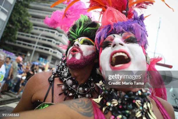 Block Parties Rio 319 Rio Carnival Drawing Stock Photos, High-Res Pictures, and Images ...