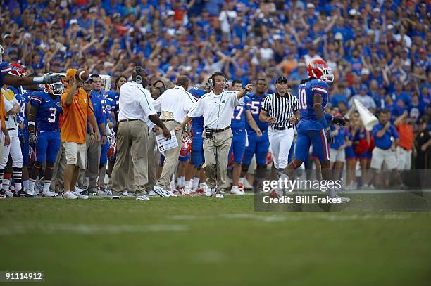 Florida coach Urban Meyer on sidelines during game vs Tennessee. Gainesville, FL 9/19/2009 CREDIT: Bill Frakes