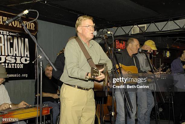 Jim Roney Jim Rooney Photos and Premium High Res Pictures - Getty Images