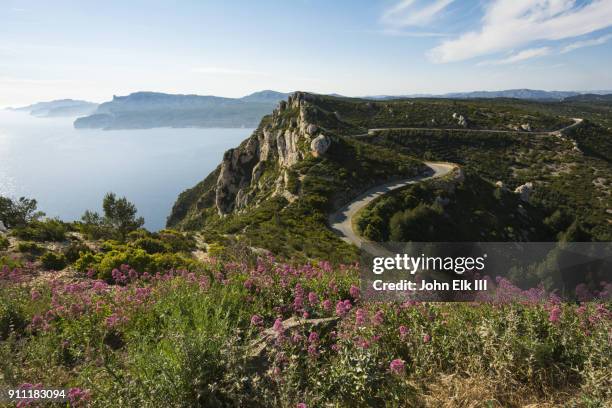 route des cretes landscape with road - costa azzurra foto e immagini stock