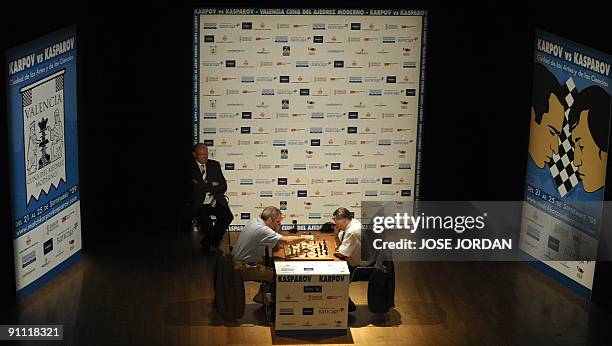 303 Anatoly Karpov Stock Photos, High-Res Pictures, and Images - Getty Images