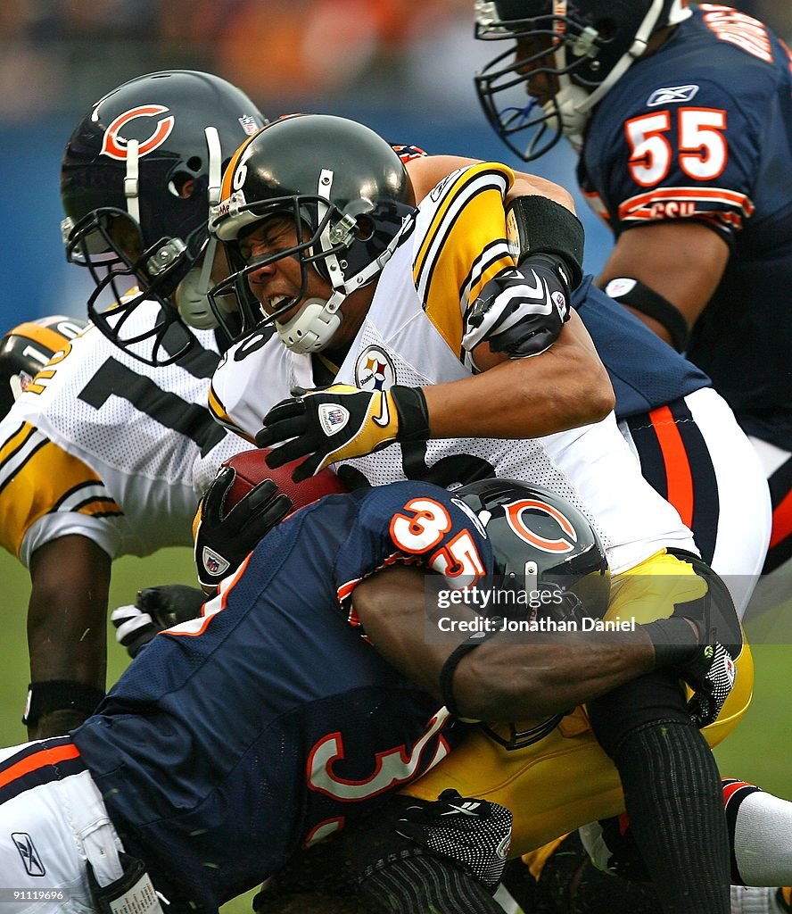 Pittsburgh Steelers v Chicago Bears