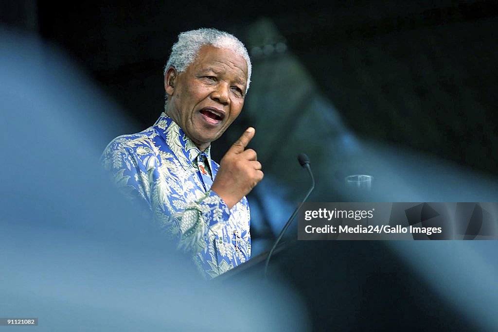 South Africa. Western Cape. Oudtshoorn. Former South African president, Nelson Mandela, delivering a speech in Afrikaans at the KKNK, Vryheid van Oudtshoorn.