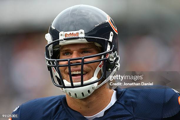 Greg Olsen of the Chicago Bears participates in warm-ups before before a game against the Pittsburgh Steelers on September 20, 2009 at Soldier Field...