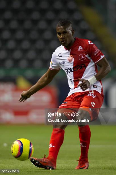 Brayan Beckeles of Necaxa drives the ball during the 4th round match between Leon and Necaxa as part of the Torneo Clausura 2018 Liga MX at Leon...