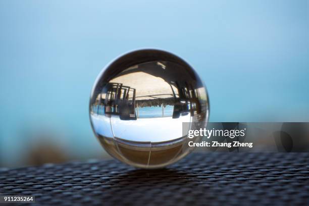 the crystal ball in the beach - crystal zhang photos et images de collection