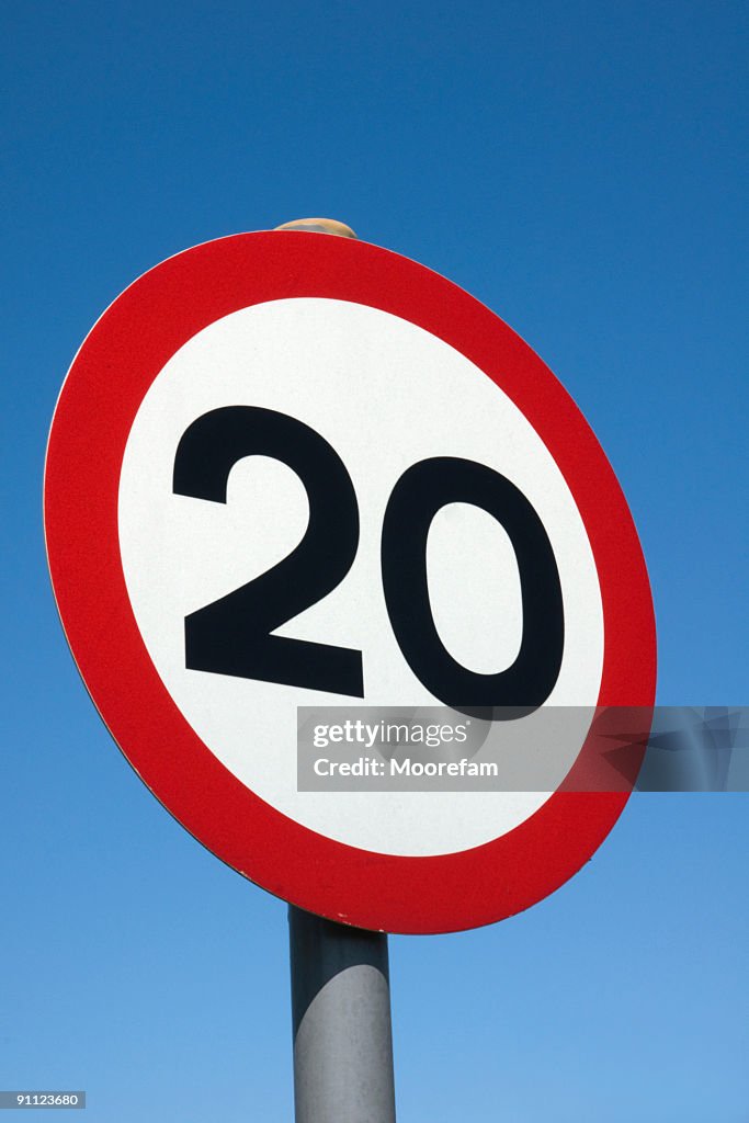 Straßenschild zeigen 20MPH speed limit in Großbritannien