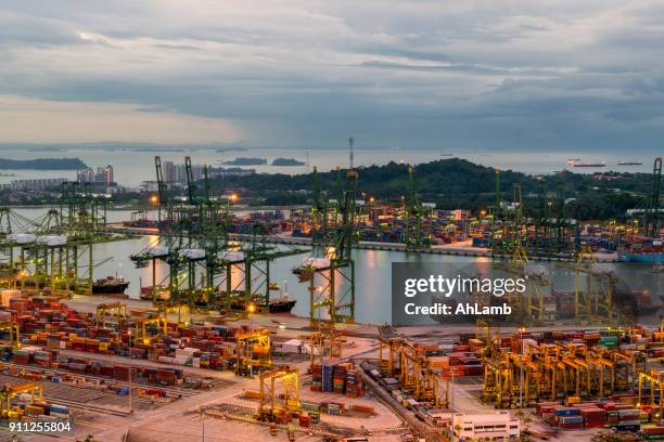 Shellbrun Terminal 317 Psa Singapore Terminal Stock Photos, High-Res Pictures, and Images ...