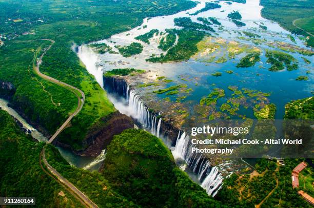 victoria falls - zambia stockfoto's en -beelden