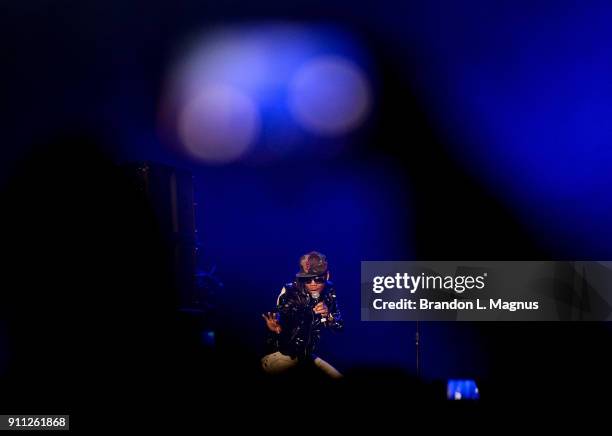 Singer Ronnie DeVoe of Bell Biv DeVoe performs at the Mandalay Bay Events Center on January 27, 2018 in Las Vegas, Nevada.