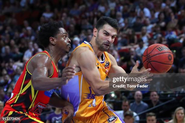 Kevin Lisch of the Kings contests the ball with Casper Ware of Melbourne during the round 16 NBL match between the Sydney Kings and Melbourne United...
