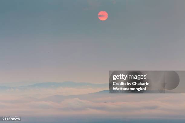 sunrise over sea of cloud - khao khitchakut (chanthaburi) - chanthaburi sea bildbanksfoton och bilder