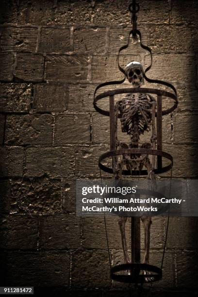 medieval punishment - torture stock pictures, royalty-free photos & images