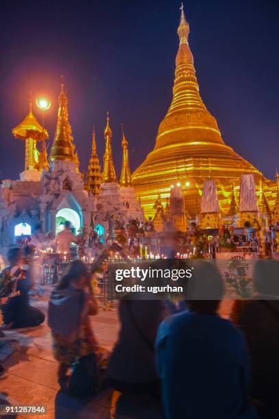 shwedagon pagoda in yangon - shwedagon pagoda stock pictures, royalty-free photos & images