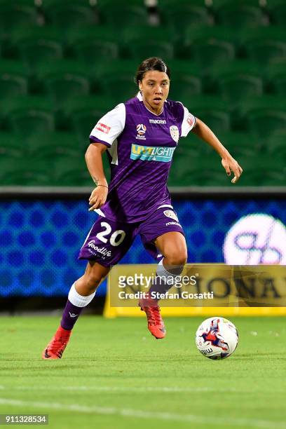 Samantha Kerr of the Glory controls the ball during the round 13 W-League match between the Perth Glory and the Western Sydney Wanderers at nib...