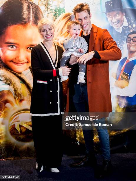 Soraya Arnelas and Miguel Herrera attend the 'La Bola Dorada' Madrid Premiere on January 28, 2018 in Madrid, Spain.