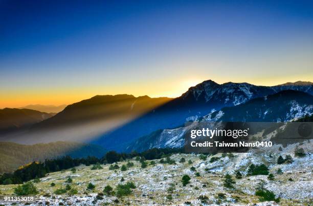 sunlight - taroko gorge national park stock pictures, royalty-free photos & images