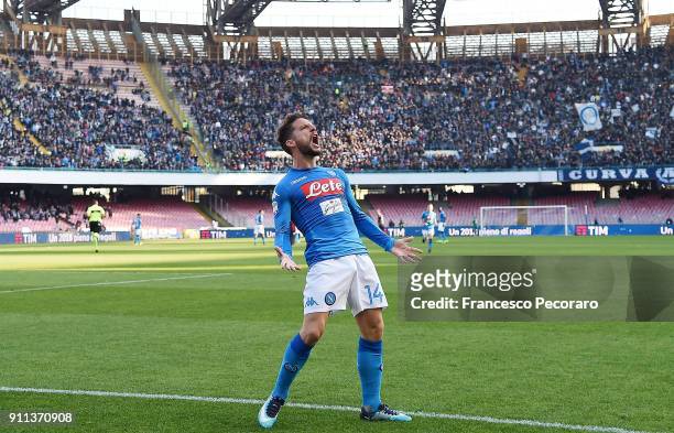 Dries Mertens of SSC Napoli celebrates after scoring the 2-1 goal during the serie A match between SSC Napoli and Bologna FC at Stadio San Paolo on...